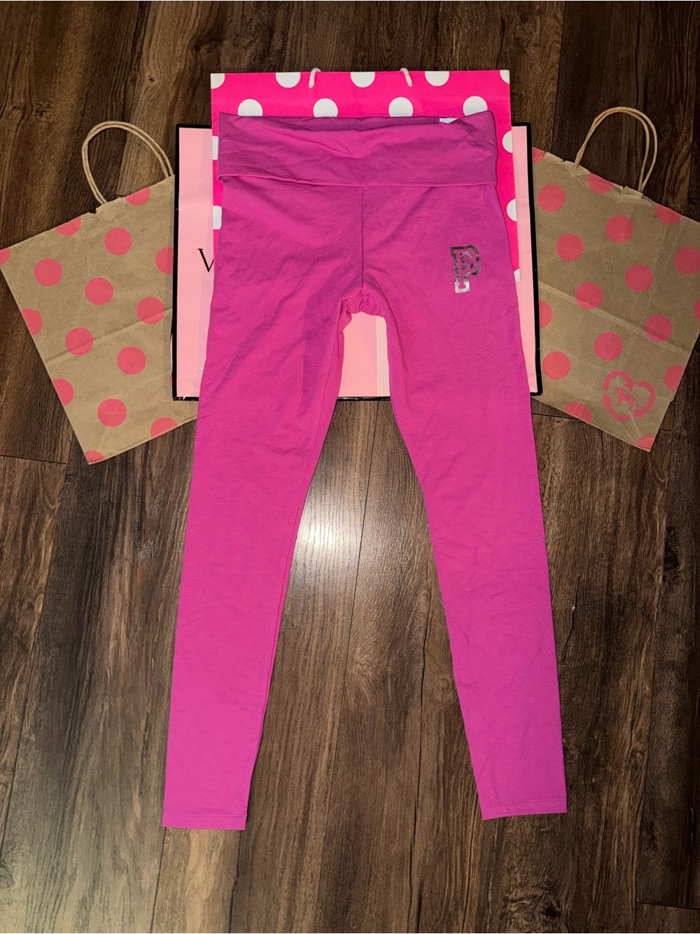 NWT VS PINK Size MEDIUM Hot Pink Rhinestone Bling Logo Fold Over Legging.